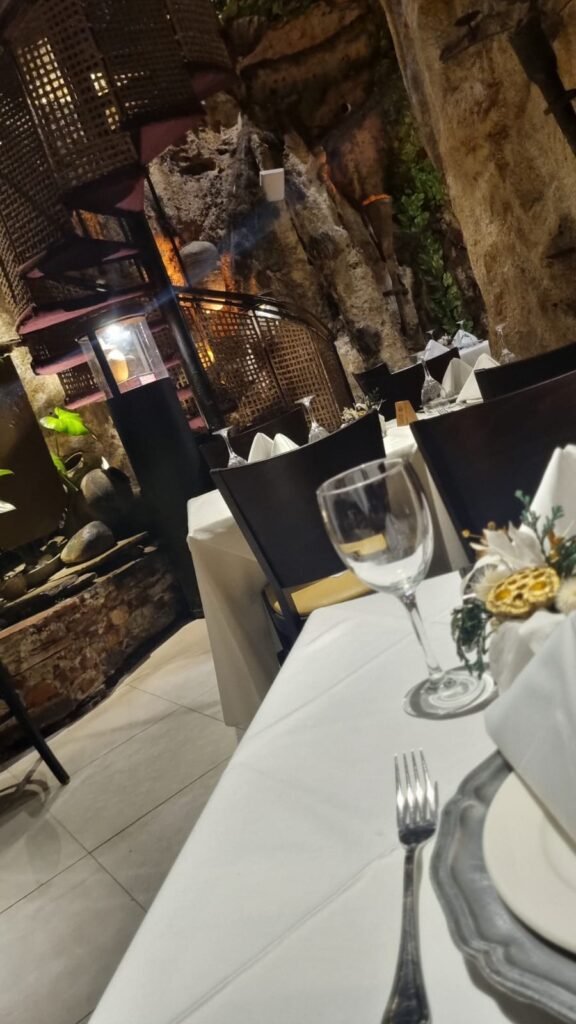 Una Cena Romántica en El Mesón de la Cava